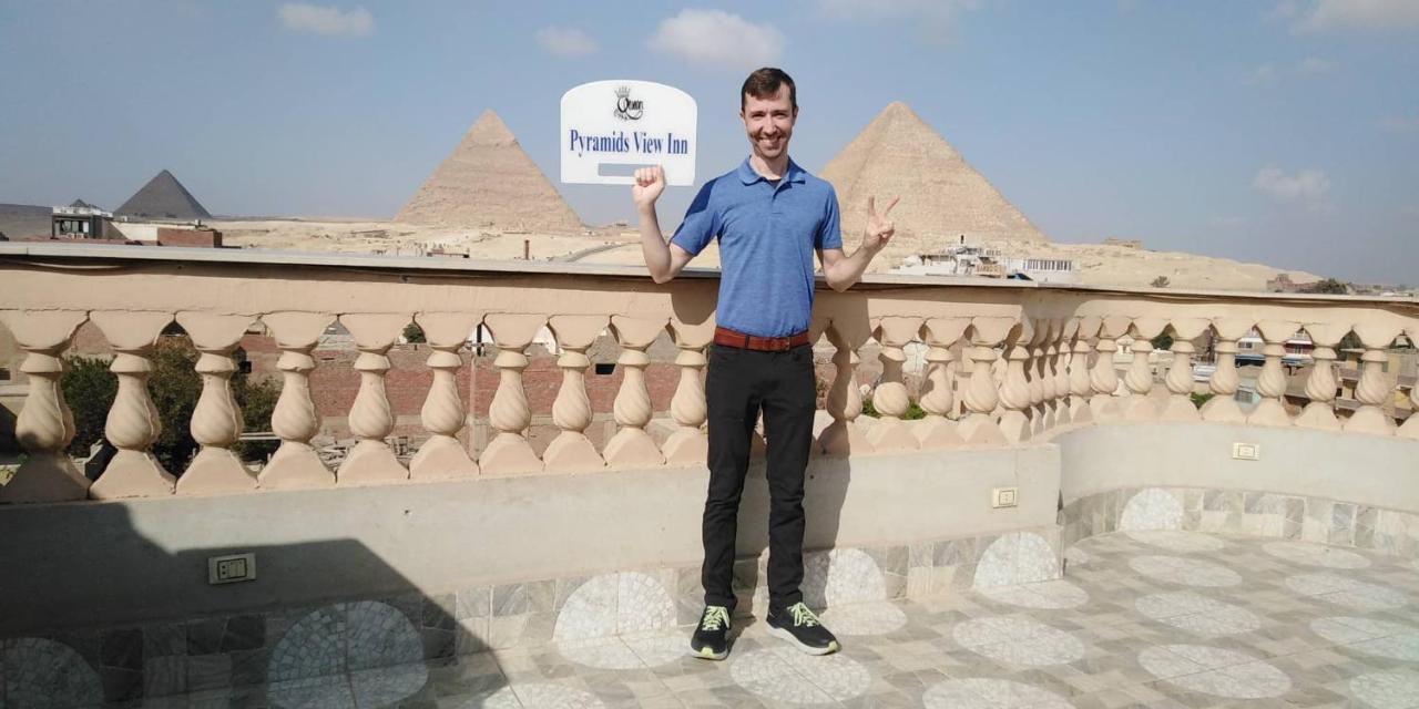 Queen Pyramids View Inn Kafret el-Gabal Exteriér fotografie