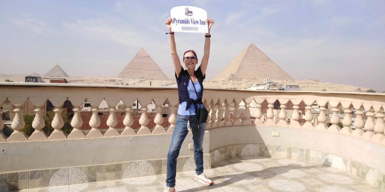 Queen Pyramids View Inn Kafret el-Gabal Exteriér fotografie